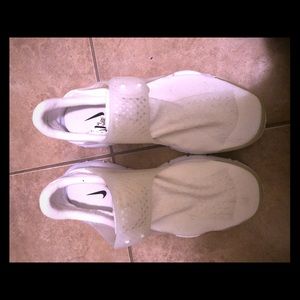 Nike Sock Dart Triple White